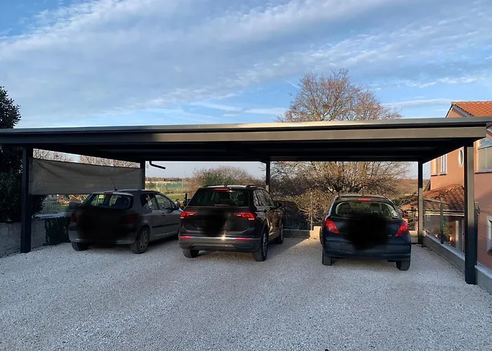 Villa House Noe- With Hot Tub Bale